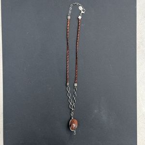 Semi-precious stone silver/leather necklace!